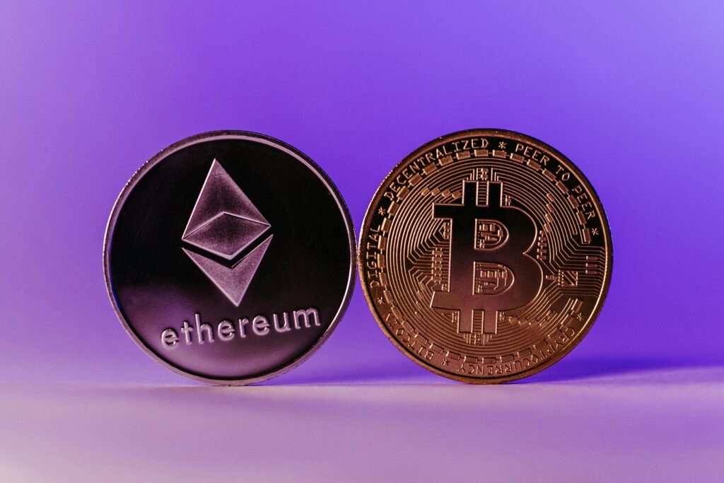 Analyst Claims Ethereum 'Isn’t Dying,' Bitcoin Surge No Threat To Ether